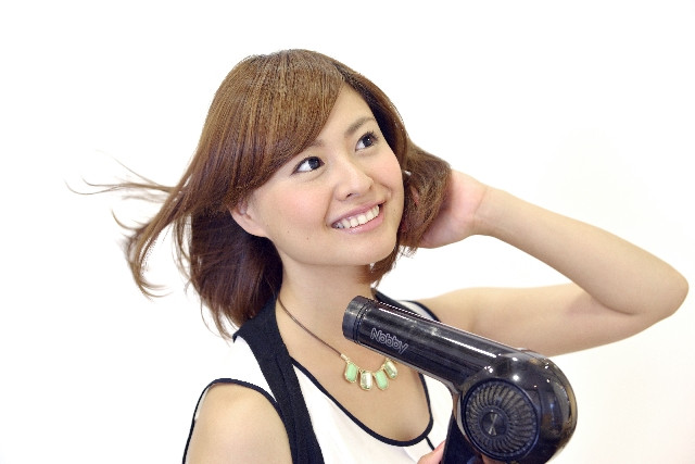 美髪を作るポイント~ヘアケアや生活習慣を意識~